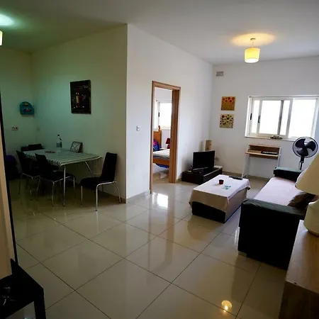 Apartment Centrally Located ,close To Airport *