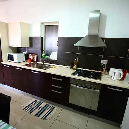 Centrally Located ,close To Airport